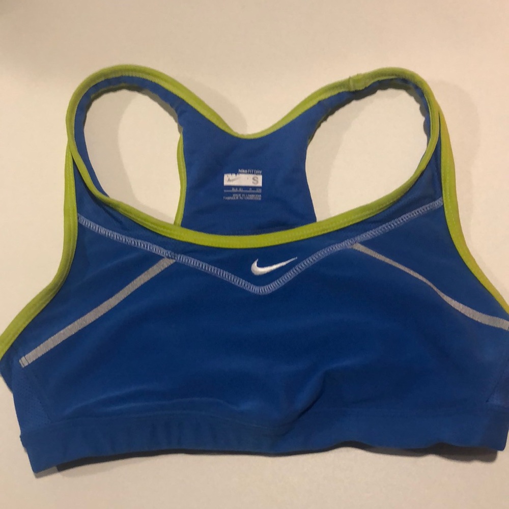 Sports bra